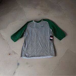 Nike Men’s 3/4 Sleeve size Large  Baseball Shirt Gray Green  Polyester Rayon NWT